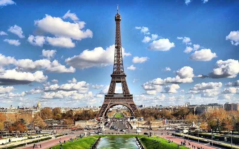 Un compromis trouvé pour le réaménagement du site de la Tour Eiffel
